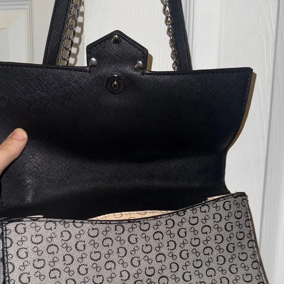 Guess Black and Gray Patterned Crossbody Bag - Picture 5 of 13